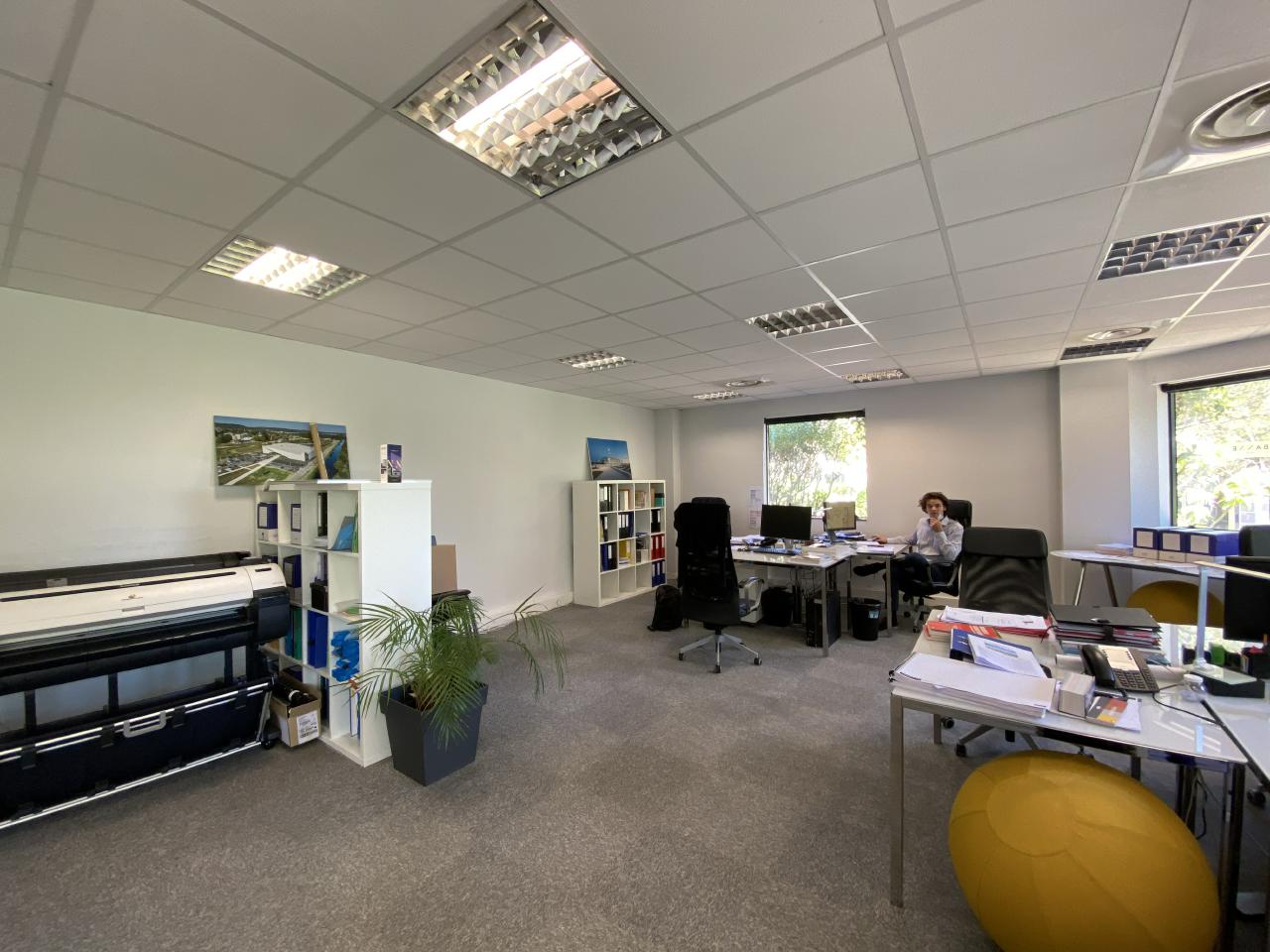 Bureau Aix-en-Provence 380m² Location bureau Aix-en-Provence Bouches-du-Rhône OLBUR2115148 4